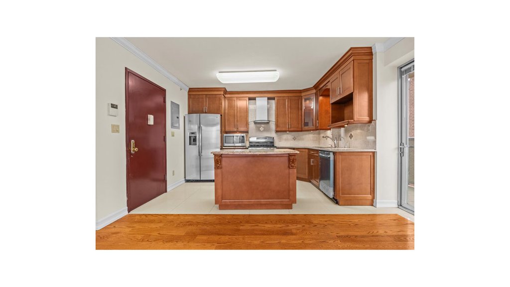3511 Cambridge Avenue, Unit 3F photo 3