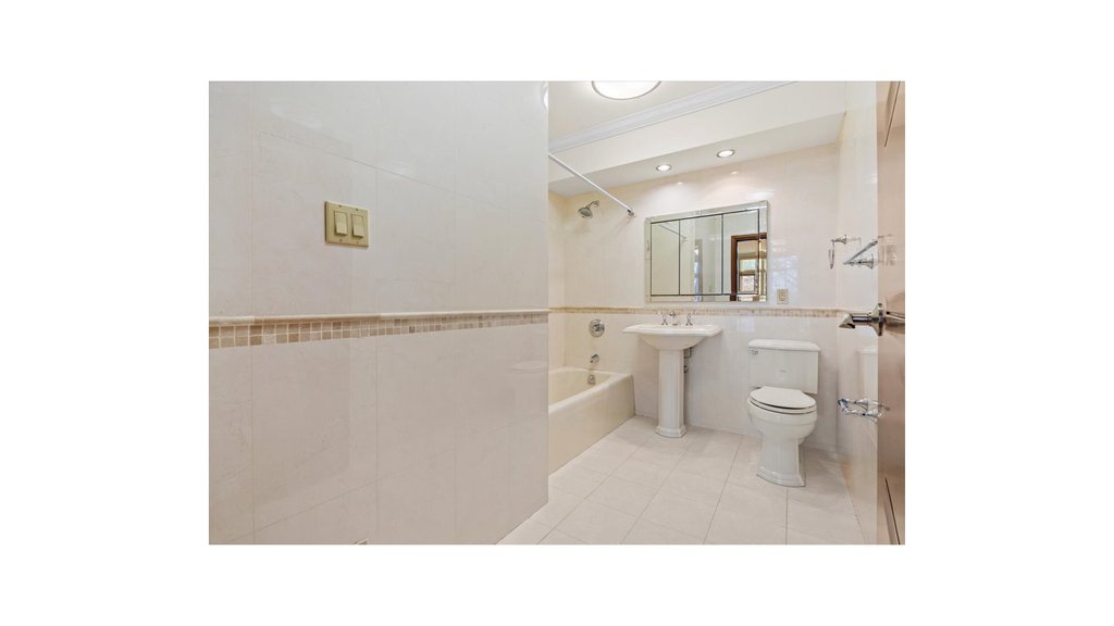 3511 Cambridge Avenue, Unit 3F photo 7