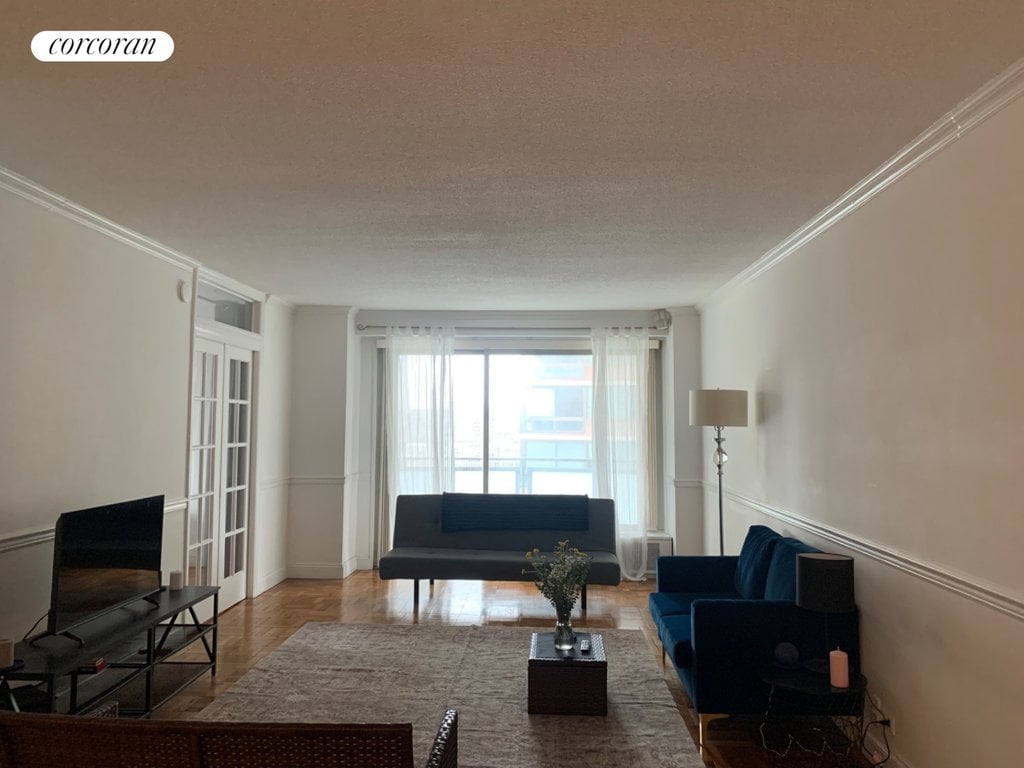 300 East 40th Street, Unit 19J photo 3