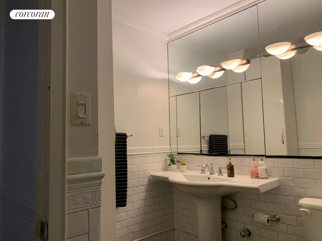 300 East 40th Street, Unit 19J photo 11