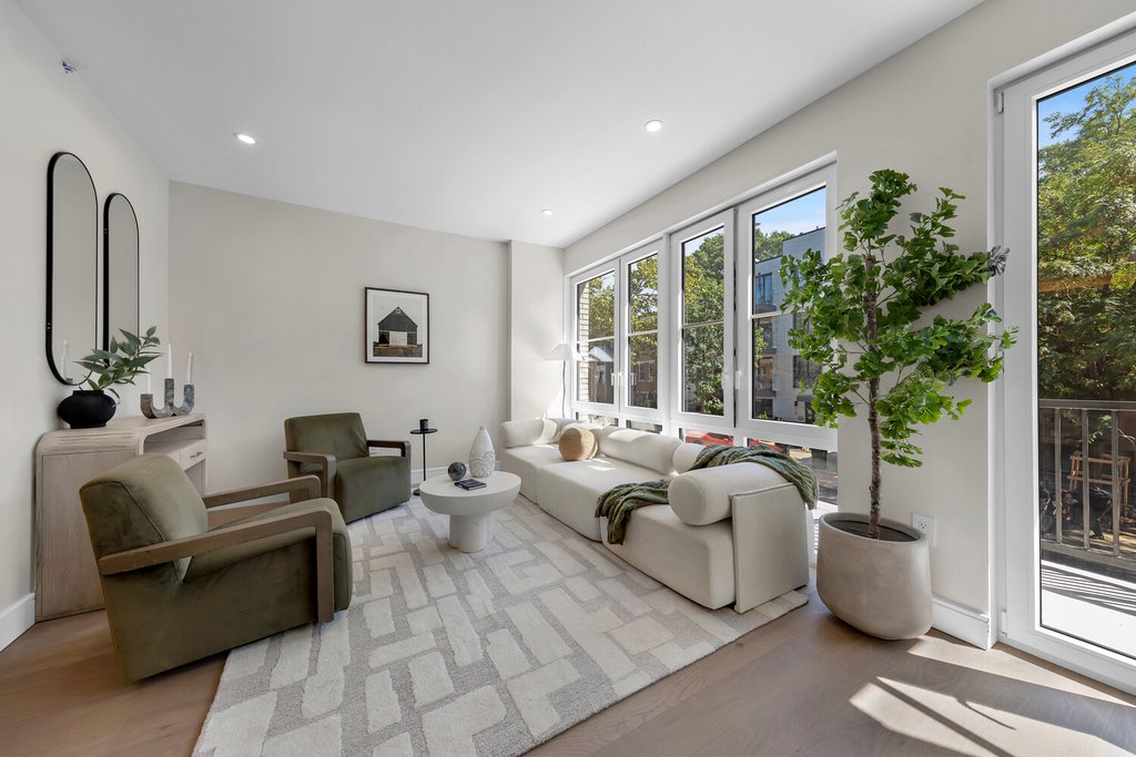 11 Van Buren Street, Unit 2 photo 3
