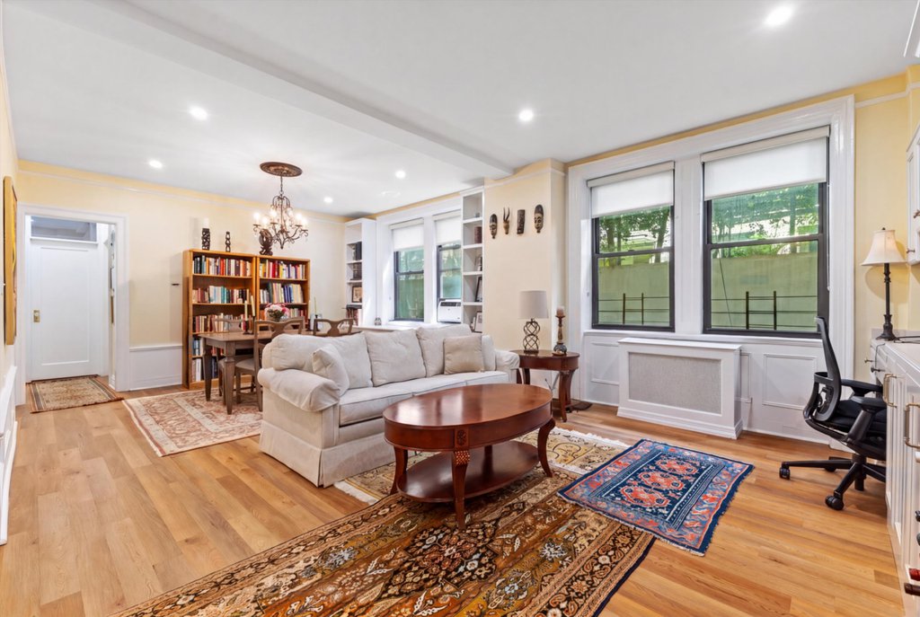 119 West 71st Street, Unit 2C