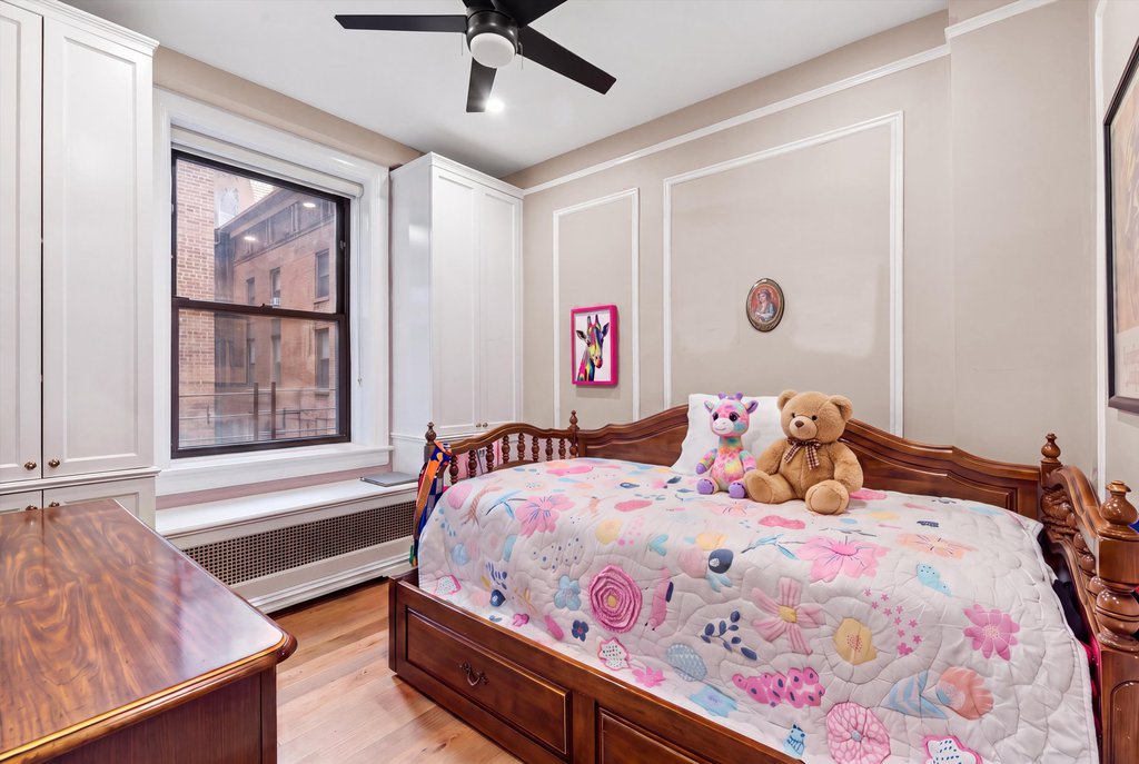 119 West 71st Street, Unit 2C photo 7