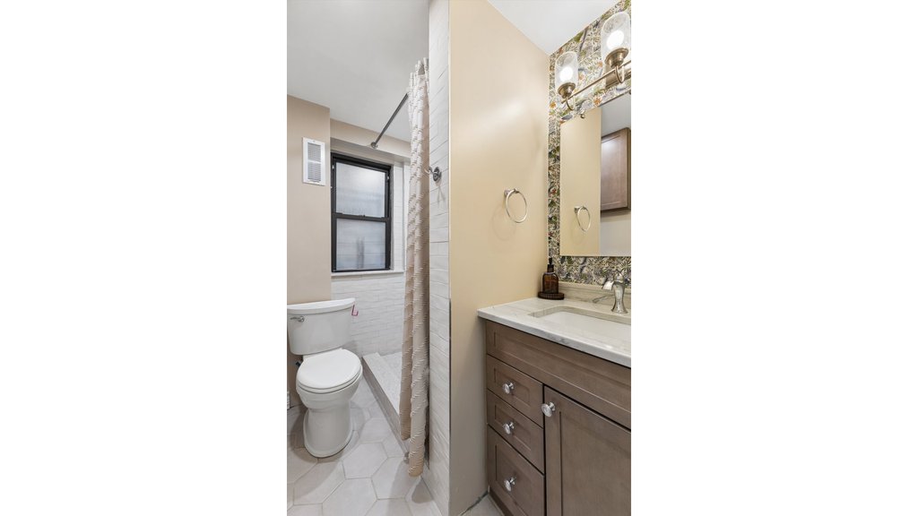 119 West 71st Street, Unit 2C photo 8