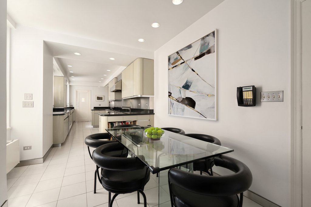 895 Park Avenue, Unit 6C photo 16