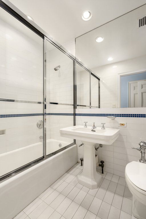 895 Park Avenue, Unit 6C photo 17