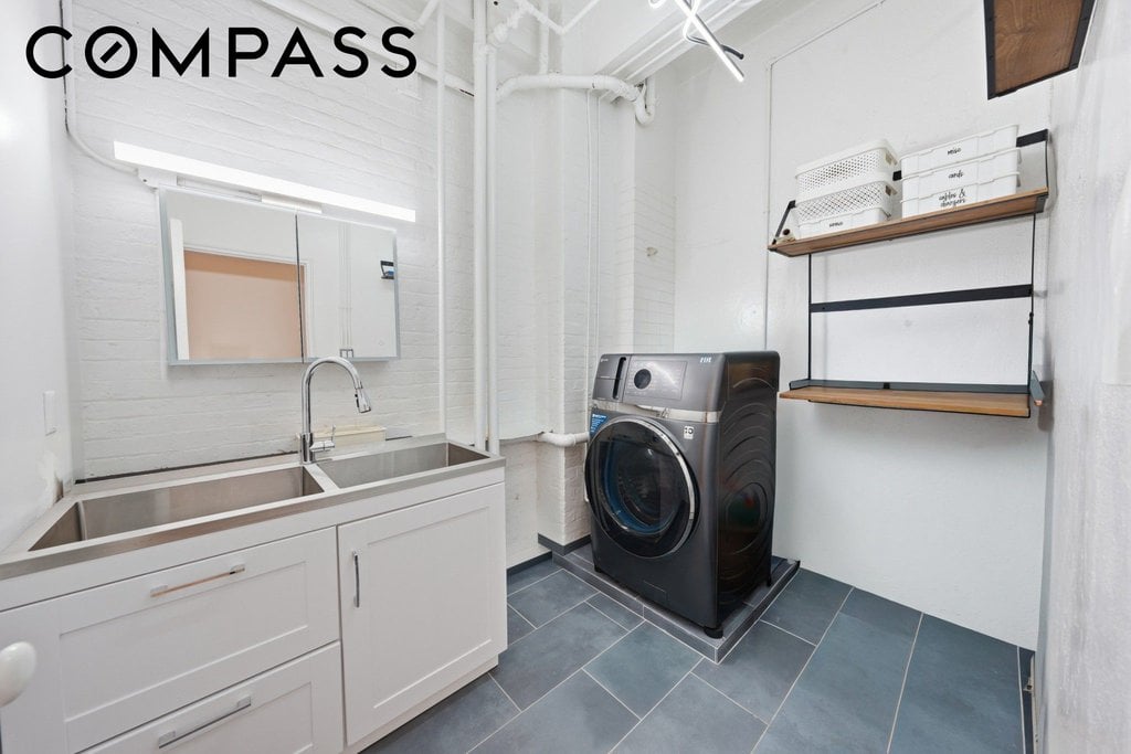 95 Vandam Street, Unit 2R photo 25