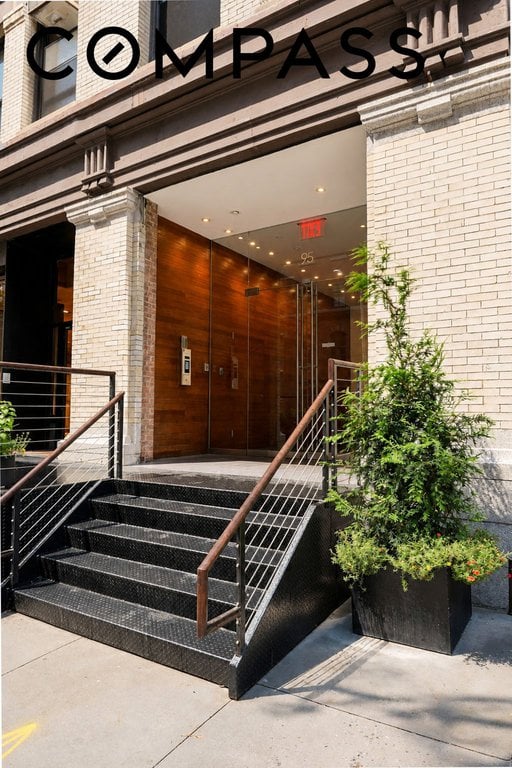 95 Vandam Street, Unit 2R photo 26