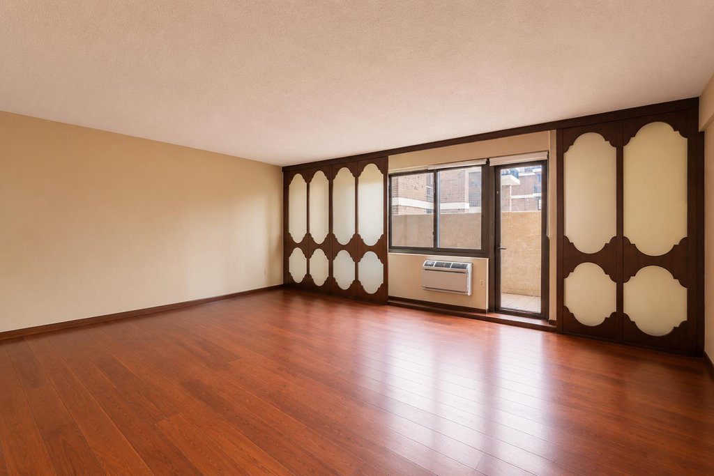 90 Beekman Street, Unit 3D photo 2