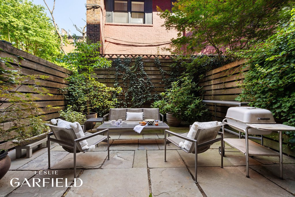 75 Willow Street – For Sale photo 11