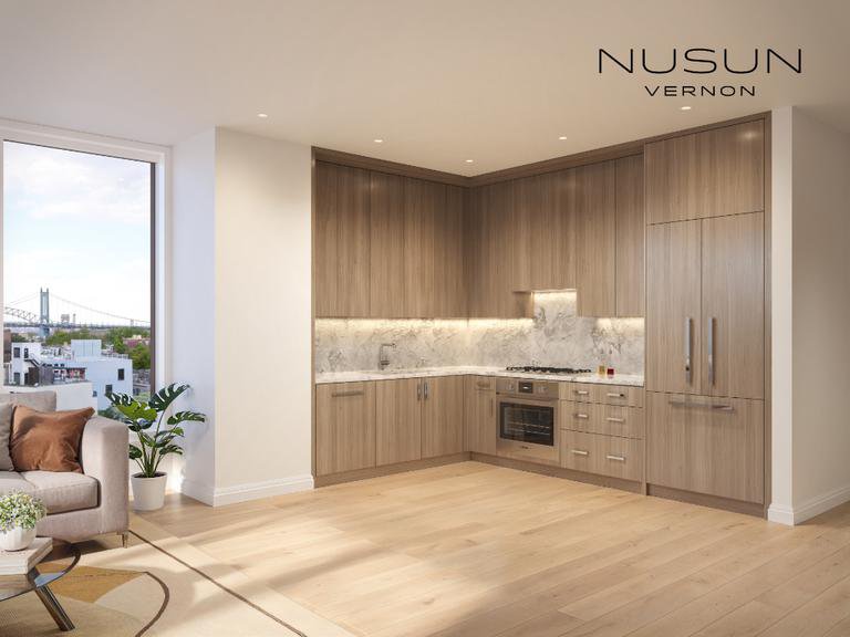 30-55 Vernon Boulevard, Unit 7D photo 2