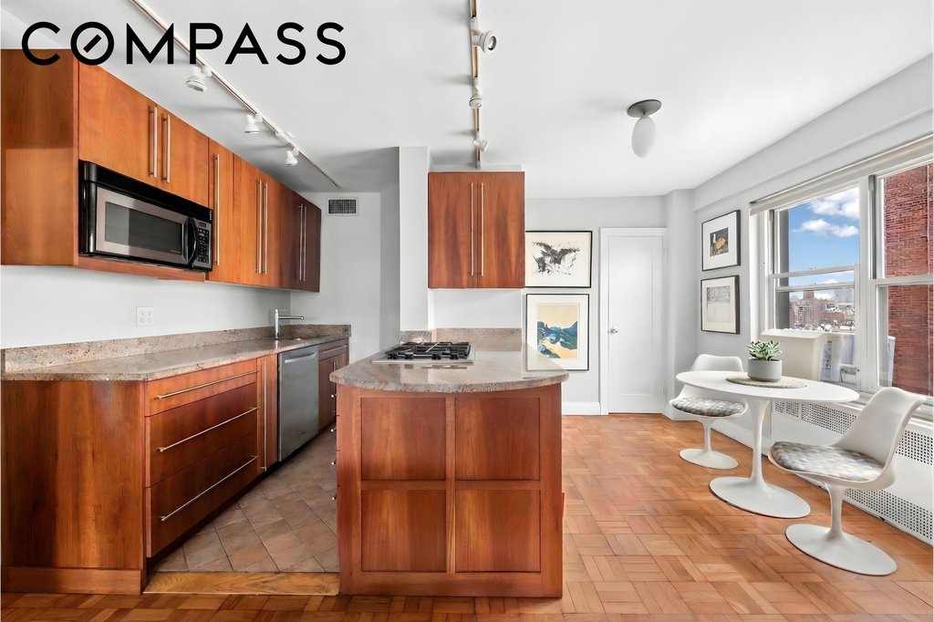 14 Horatio Street, Unit 15CD photo 5