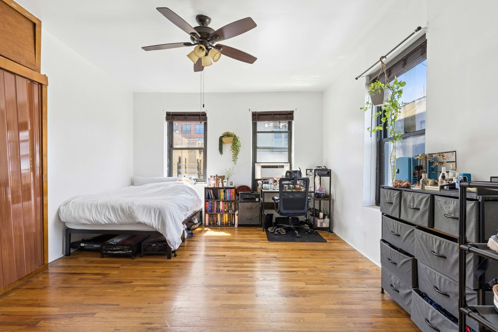 2440 Amsterdam Avenue, Unit 5N photo 5