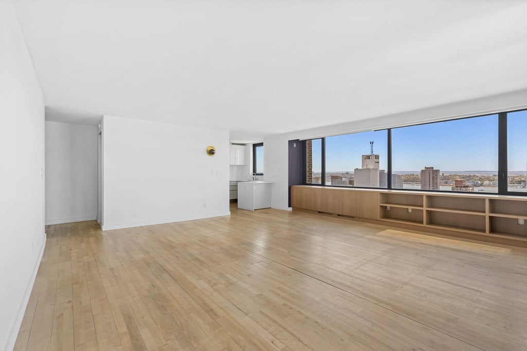 322 West 57th Street, Unit 38D1