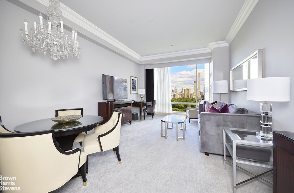 1 Central Park West, Unit 1506 photo 2