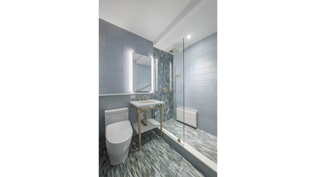 136 East 56th Street, Unit 7B photo 6