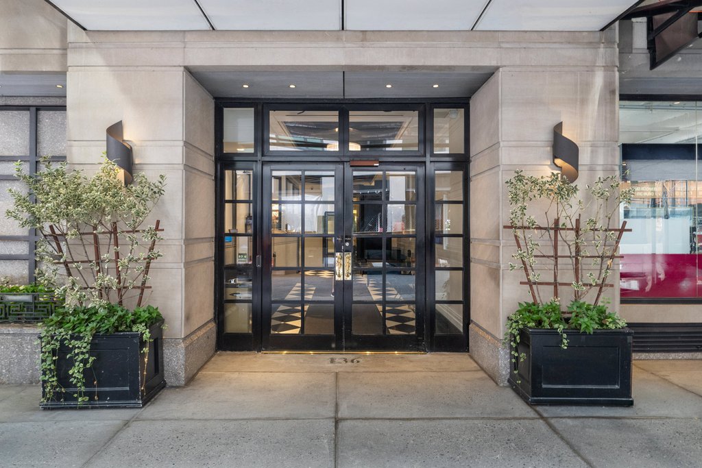 136 East 56th Street, Unit 7B photo 9