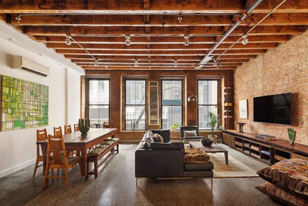 138 Fulton Street, Unit 2 photo 2
