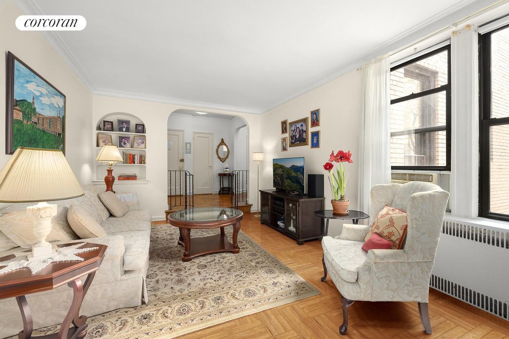 225 West 25th Street, Unit 3G
