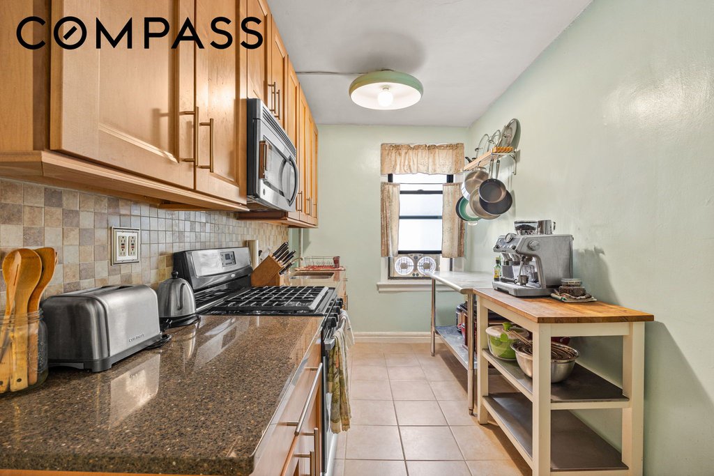35-55 29th Street, Unit 3B photo 3
