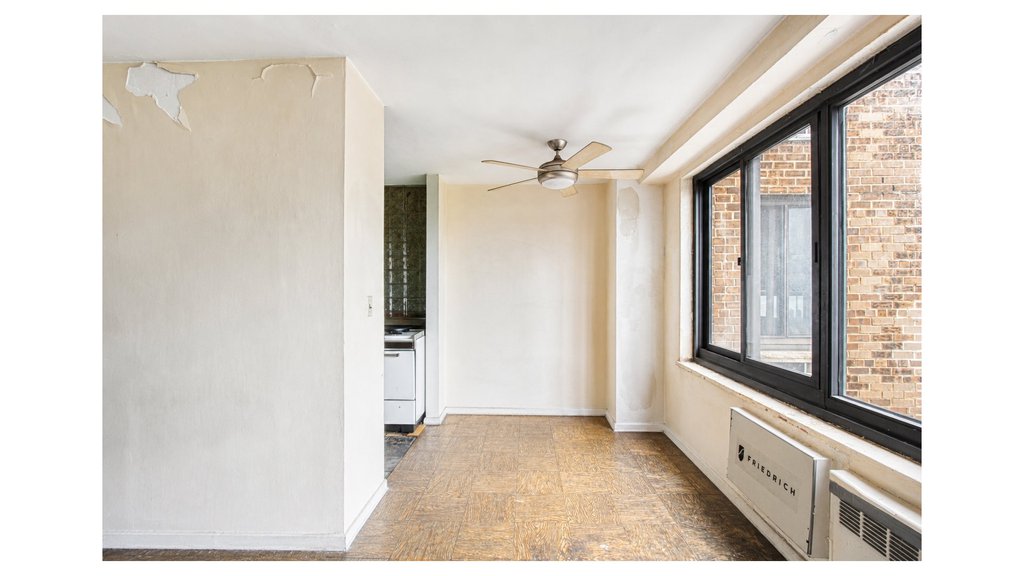185 Hall Street, Unit 701 photo 2