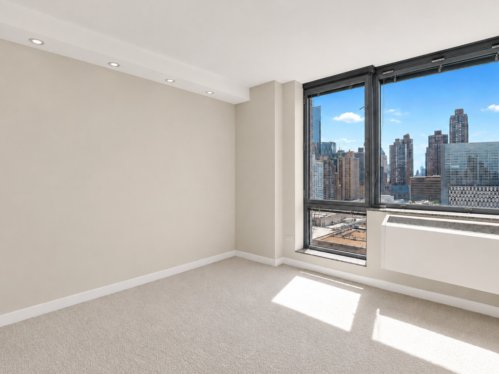 1965 Broadway, Unit 18H photo 7