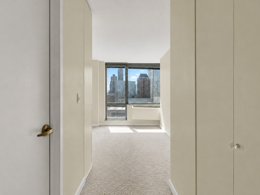 1965 Broadway, Unit 18H photo 9