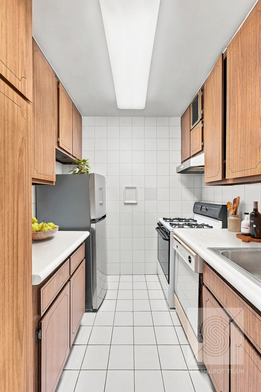 400 East 56th Street, Unit 25A photo 4