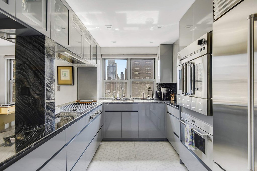 360 East 72nd Street, Unit B1409 photo 6