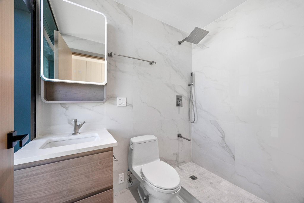 42-62 Hunter Street, Unit PHA photo 5