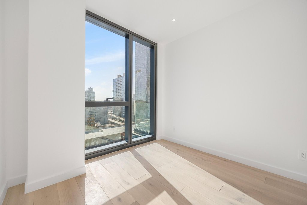 42-62 Hunter Street, Unit PHA photo 6