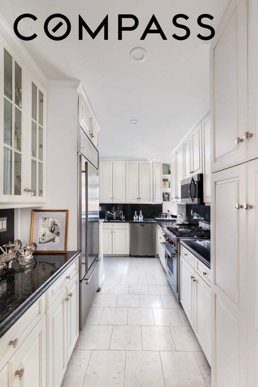 65 East 96th Street, Unit 15D photo 8