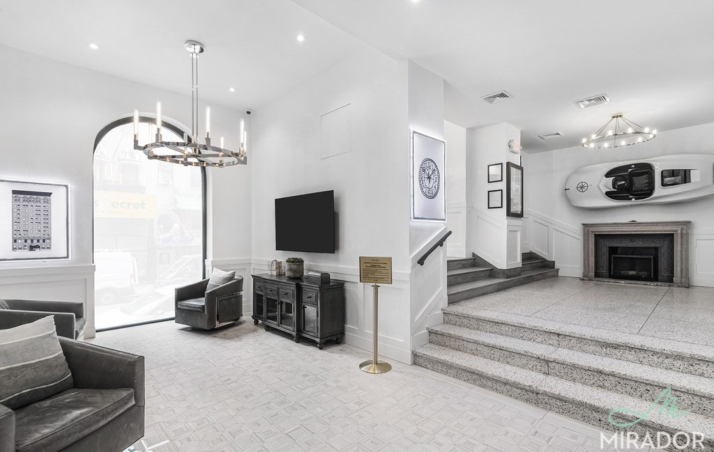 132 East 45th Street, Unit 11D photo 8