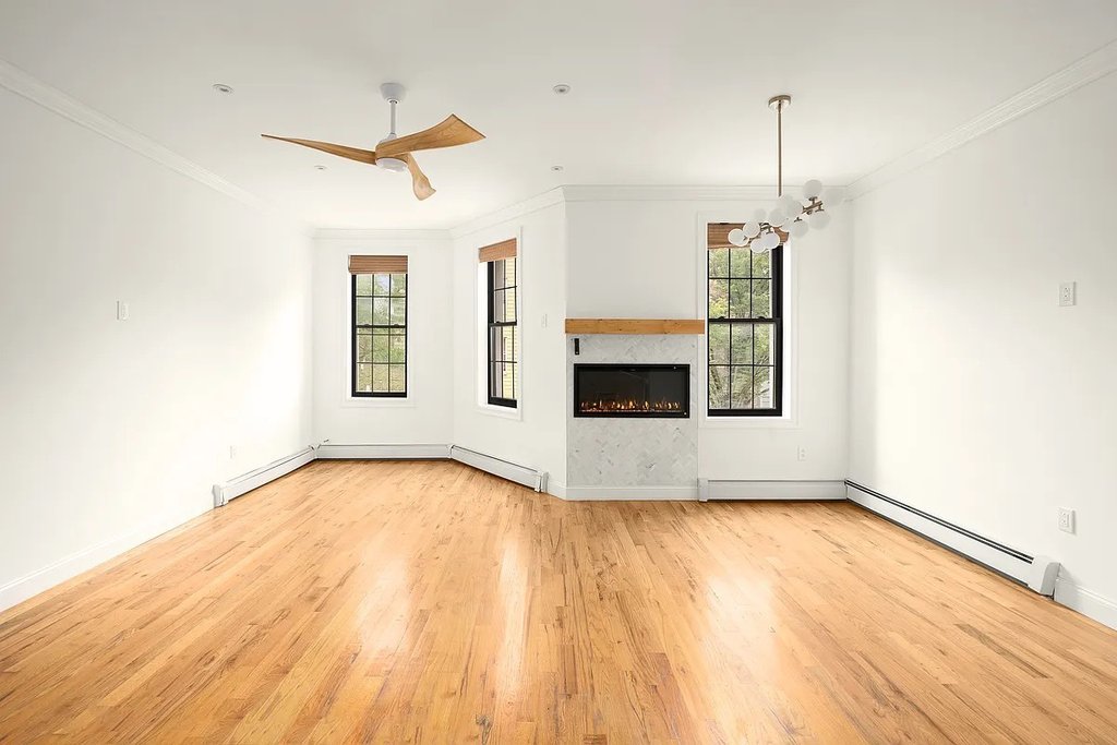 274 Bleecker Street, Unit TWN photo 2