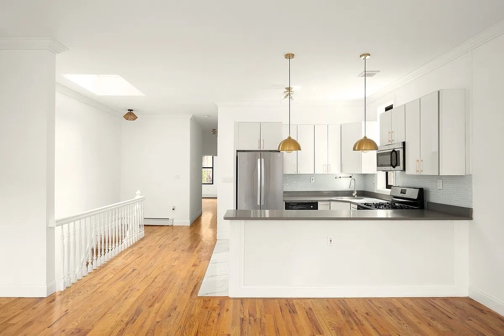 274 Bleecker Street, Unit TWN photo 4