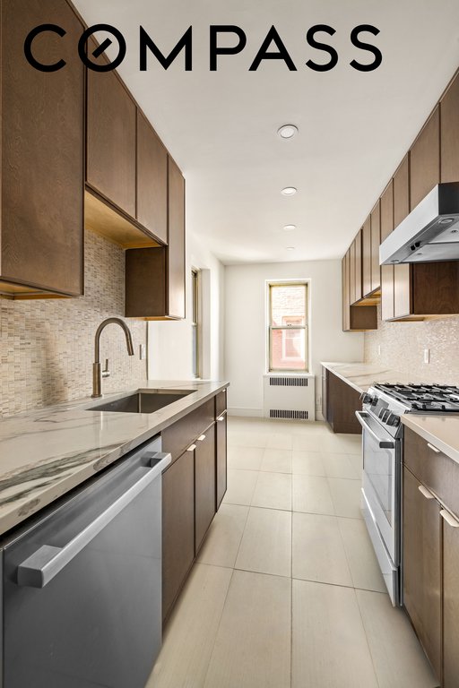 525 East 89th Street, Unit 4B photo 6