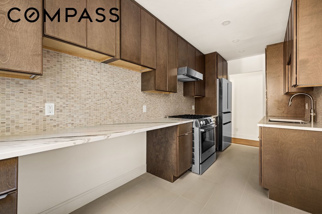 525 East 89th Street, Unit 4B photo 8