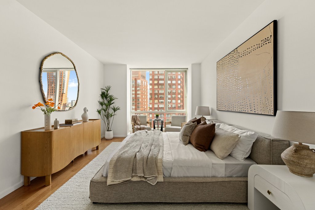 200 Chambers Street, Unit 17B photo 6