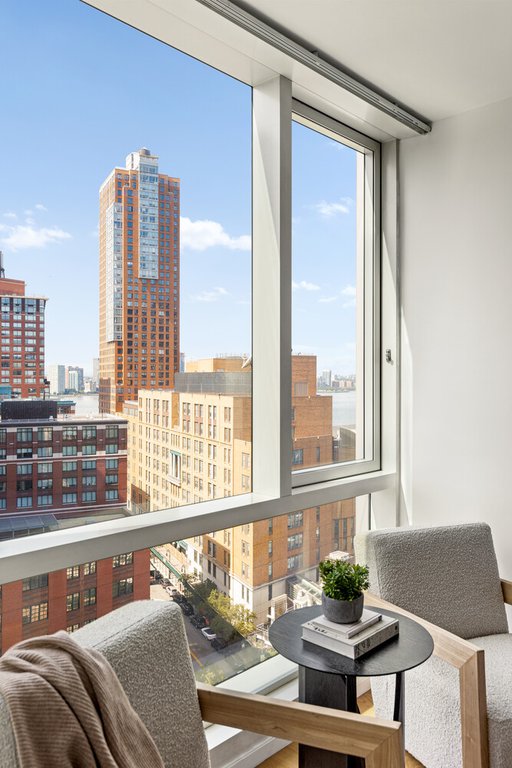 200 Chambers Street, Unit 17B photo 7