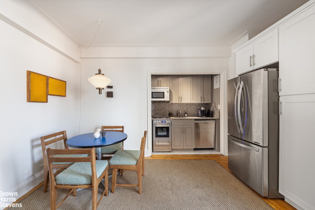 315 East 68th Street, Unit 13J photo 3