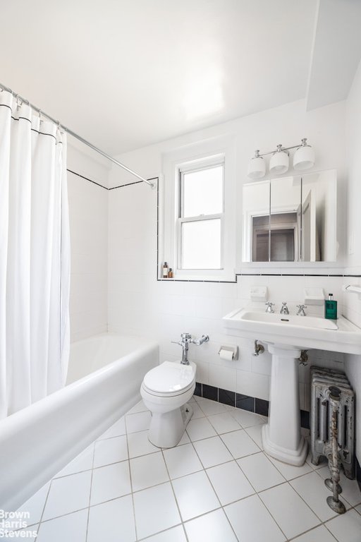 315 East 68th Street, Unit 13J photo 5