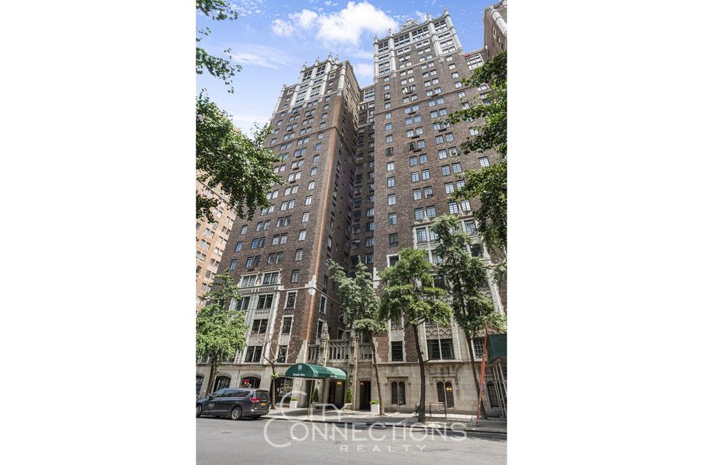 5 Tudor City Place, Unit 816 photo 12