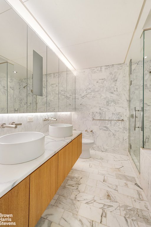 18 West 48th Street, Unit 11B photo 2