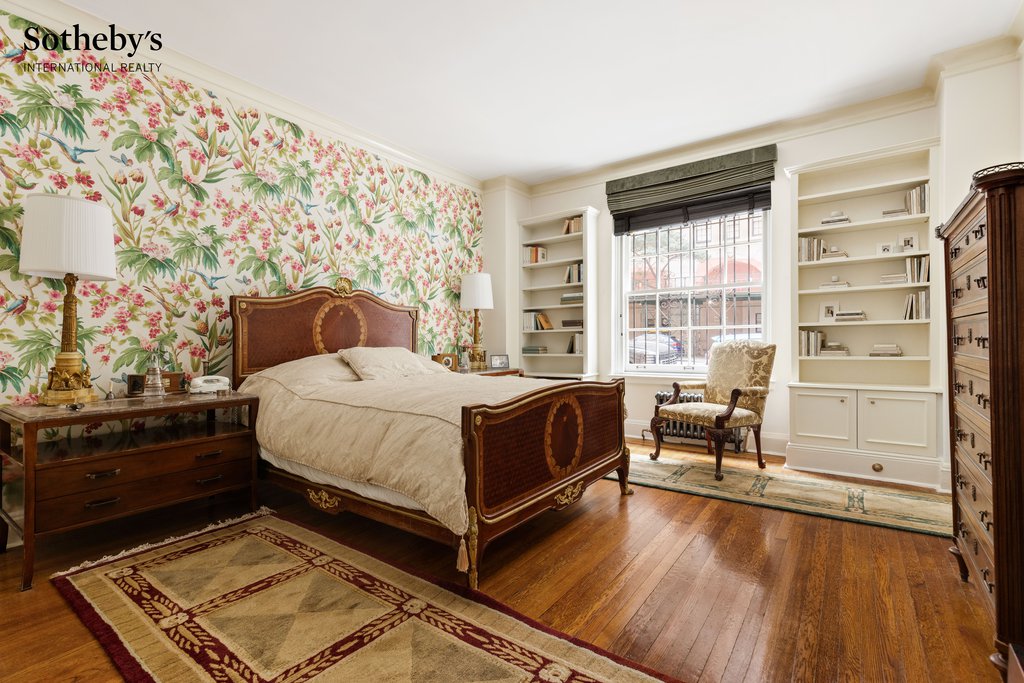 14 Sutton Place South, Unit 1B photo 7