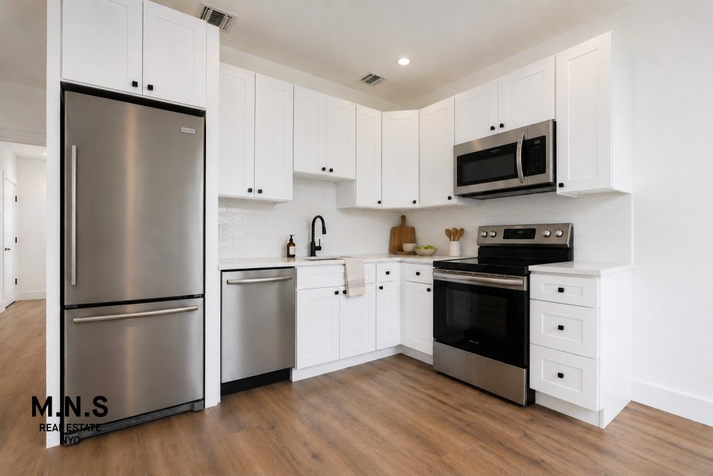20-14 41st Street, Unit 2 photo 3