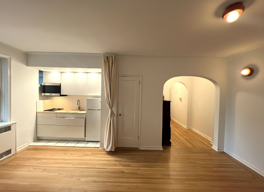 224 Highland Boulevard, Unit 611 photo 2