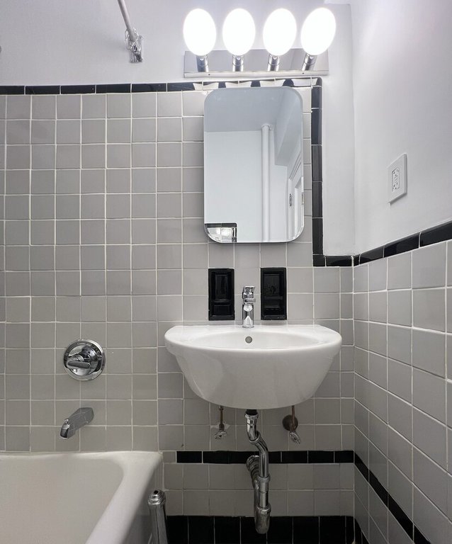 224 Highland Boulevard, Unit 611 photo 6