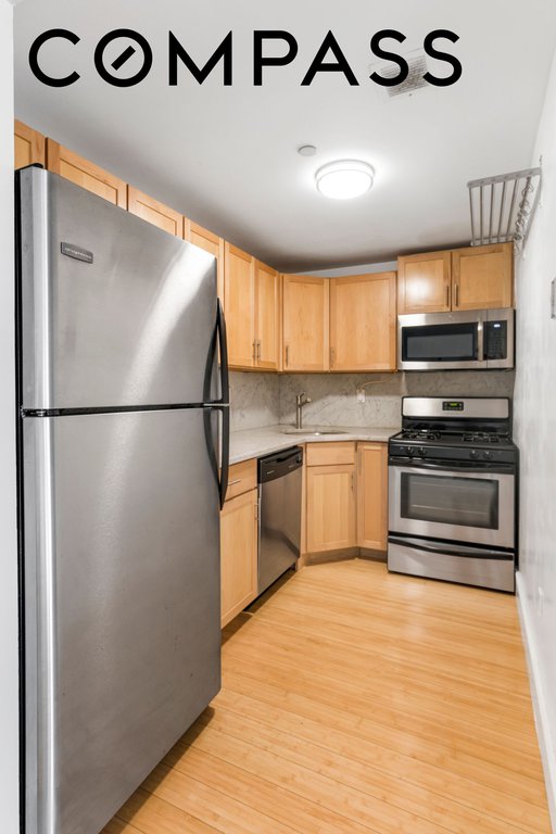 1735 Caton Avenue, Unit 4D photo 4