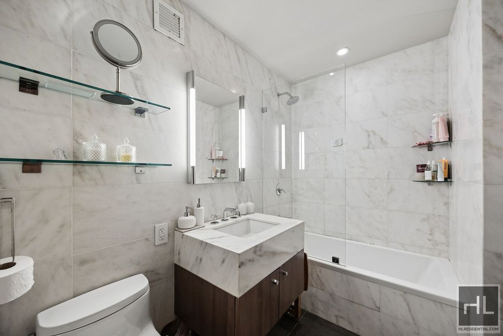 200 East 62nd Street, Unit 6E photo 7