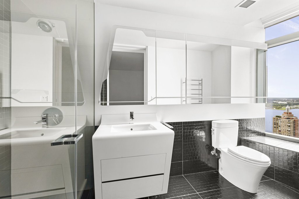 123 Washington Street, Unit 35A photo 2
